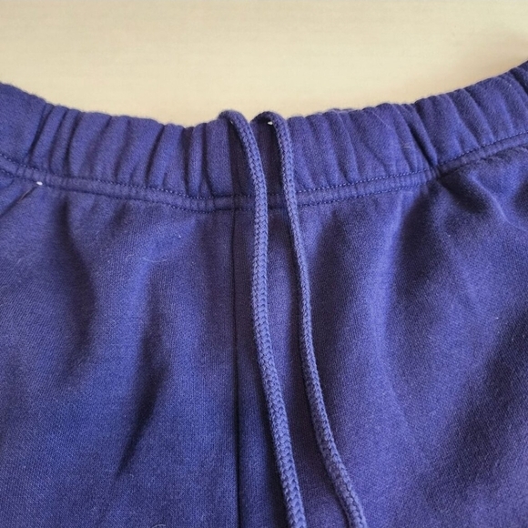 SKIMS 💸Cyber Monday Sale💸 Sweat Shorts Concord | Size M | VGUC - Picture 6 of 9